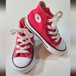 244. Classic Converse Chuck Taylor All Star Infant High Tops - Red (Size 7)